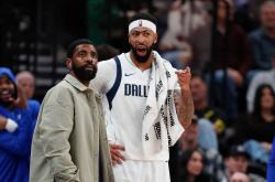 九游-包含浓眉哥赛事官方发布战术调整新规，勇士争议不断！的词条