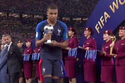 九游娱乐-姆巴佩回归赛场，爆冷首场状态亮眼，热火观众沸腾！的简单介绍